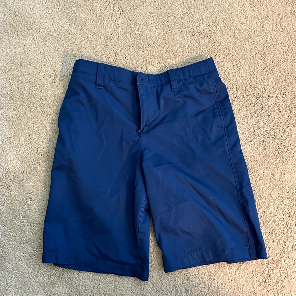 Navy Under Armour heat gear shorts